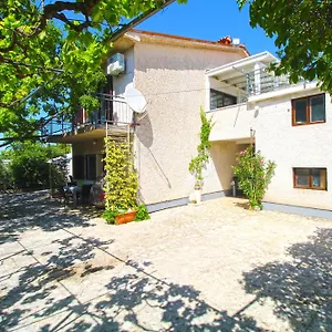 606 Apartament
