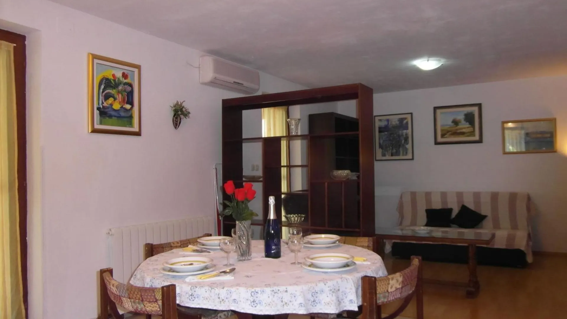 Gemuetliches Appartement Mit Terrasse In Strandnaehe Pjescana Uvala