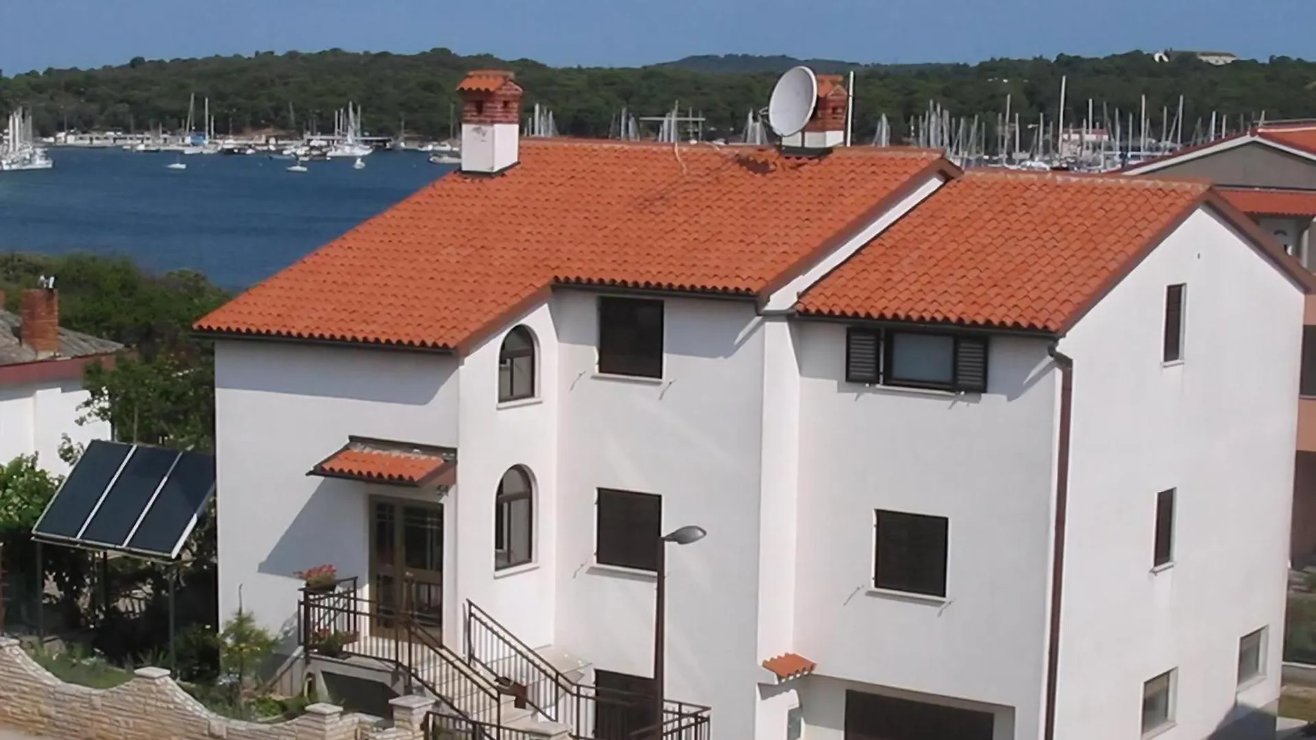 Gemuetliches Appartement Mit Terrasse In Strandnaehe Pjescana Uvala 0*,  Croatia